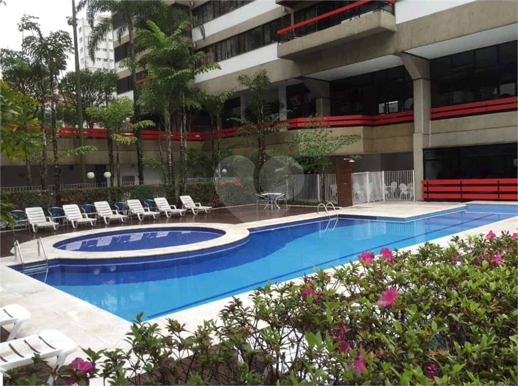 Apartamento em Perdizes com 113m² - 4 dorm sendo 2 suítes 2 vagas lazer completo