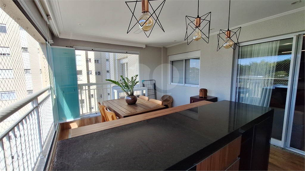 Lindo apartamento com varanda gourmet na Vila Guilherme 