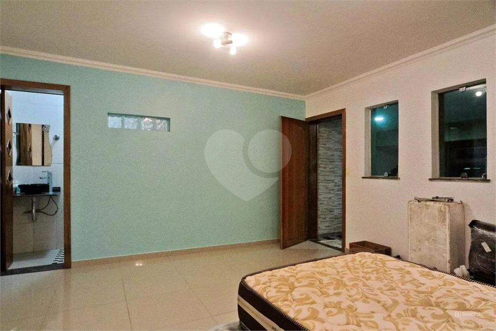 Sobrado 3 dormito´rios sendo 3 sui´tes, uma master com hidromassagem