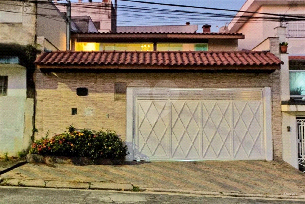 Sobrado 3 dormito´rios sendo 3 sui´tes, uma master com hidromassagem