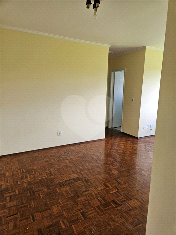 Apartamento à venda com 2 quartos, 60m² - Foto 3