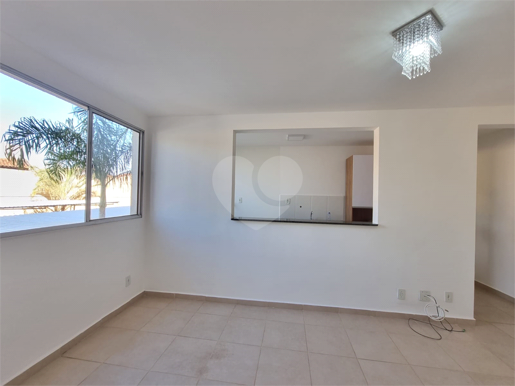 Apartamento à venda com 2 quartos, 45m² - Foto 2