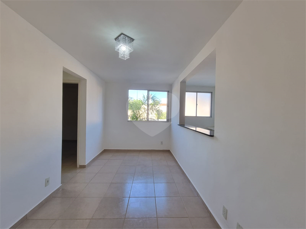 Apartamento à venda com 2 quartos, 45m² - Foto 1