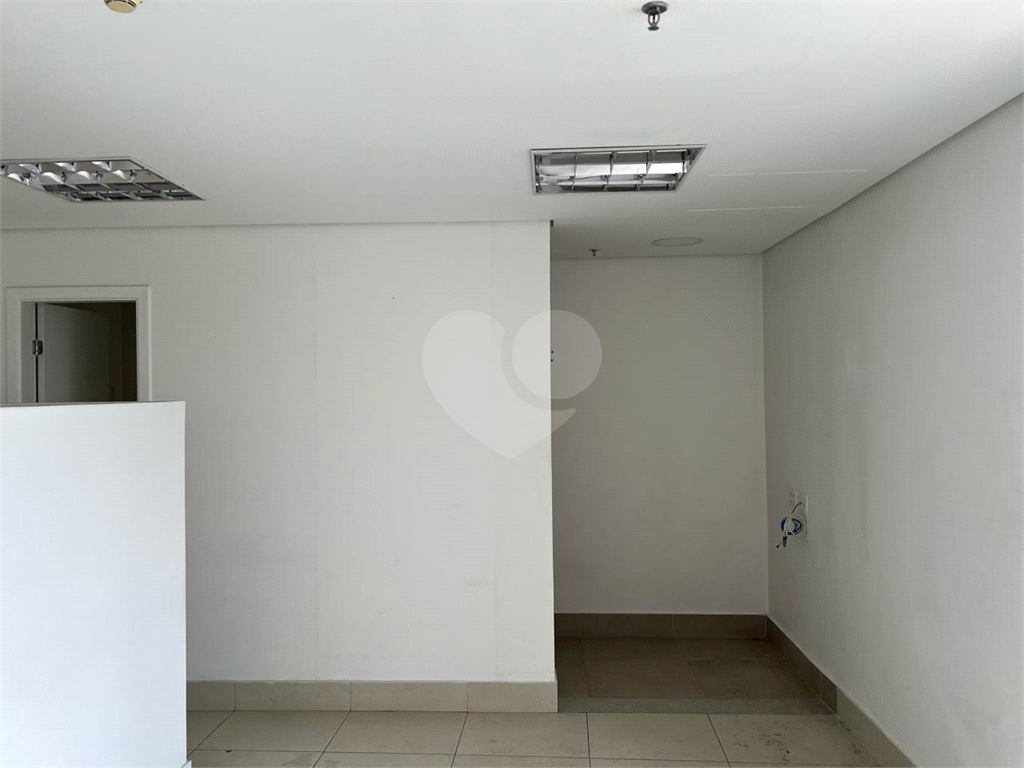 SALAS em VILA LEOPOLDINA