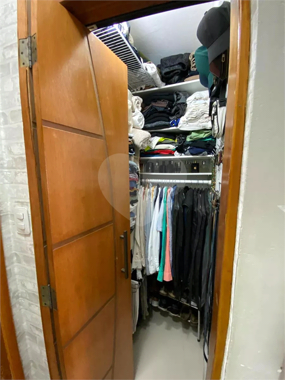 APTO  COM 1 DORM REPÚBLICA
