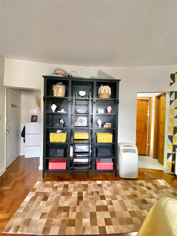 APTO  COM 1 DORM REPÚBLICA