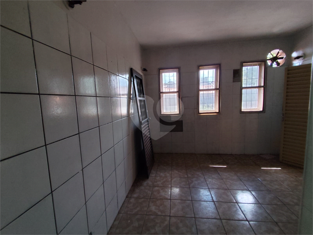 Sobrado à venda com 3 quartos, 190m² - Foto 16