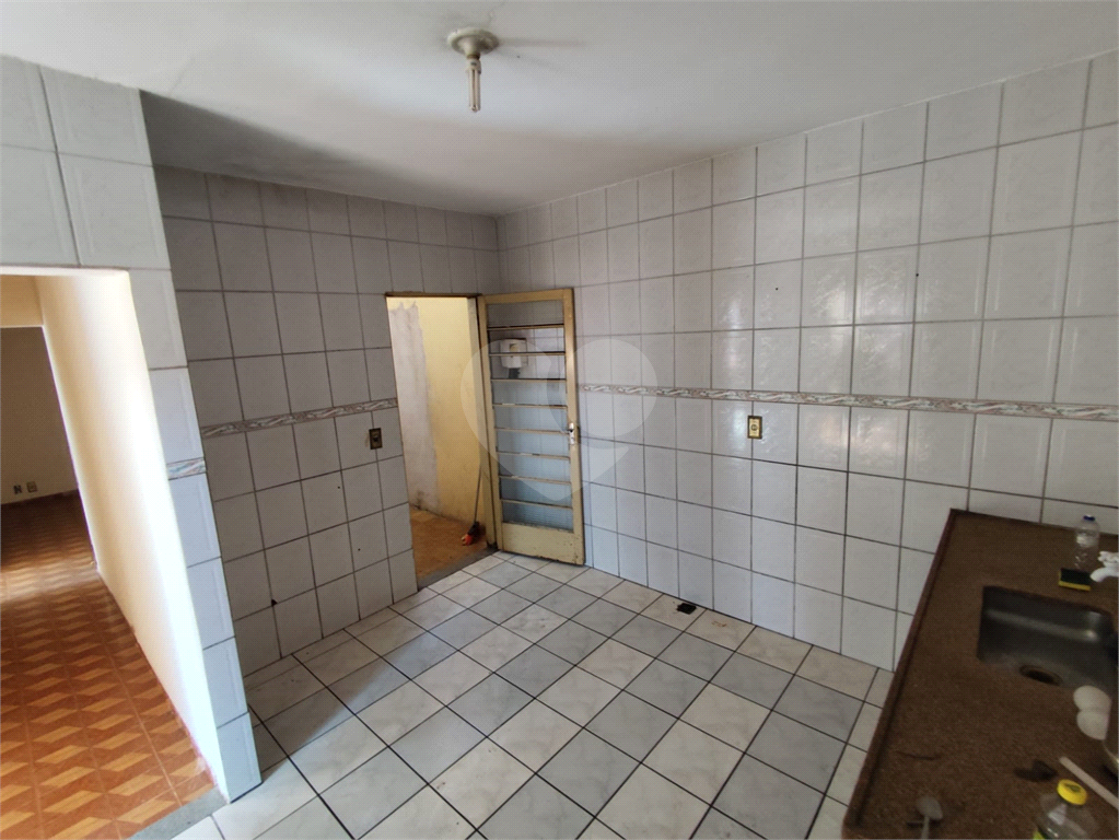 Sobrado à venda com 3 quartos, 190m² - Foto 29