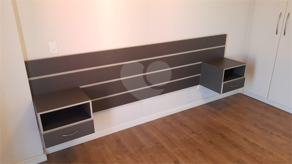 APARTAMENTO SEMI MOBILIADO