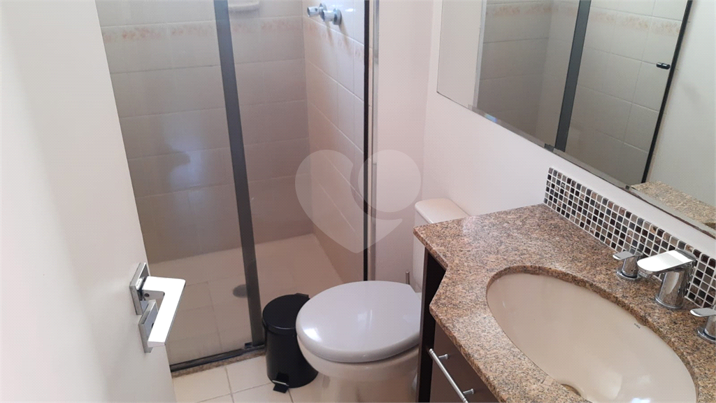 APARTAMENTO SEMI MOBILIADO