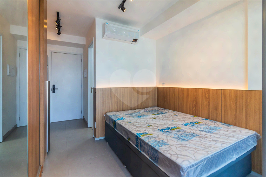 APARTAMENTO STUDIO de 20m2  à venda para investidor - mobiliado na Vila Mariana.