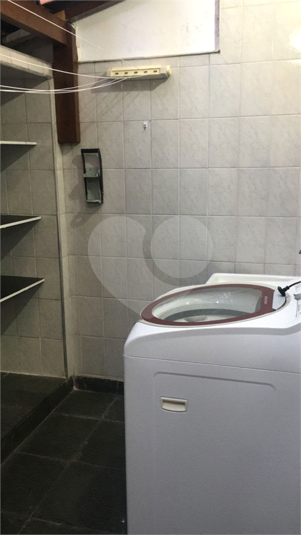 SOBRADO / CONDOMINIO FECHADO