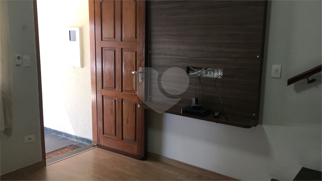SOBRADO / CONDOMINIO FECHADO