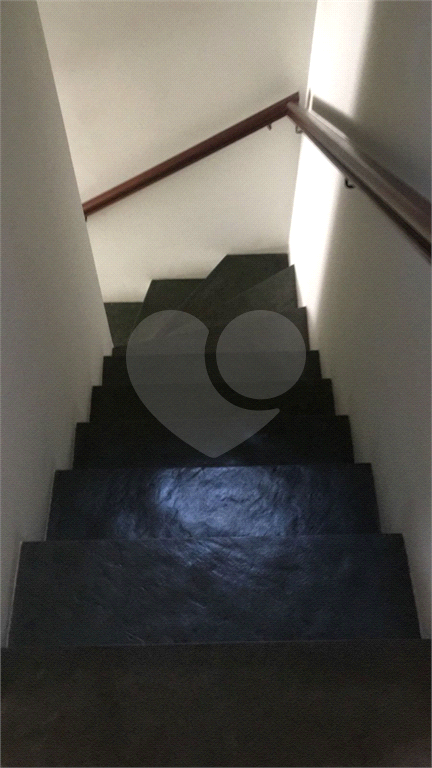 SOBRADO / CONDOMINIO FECHADO