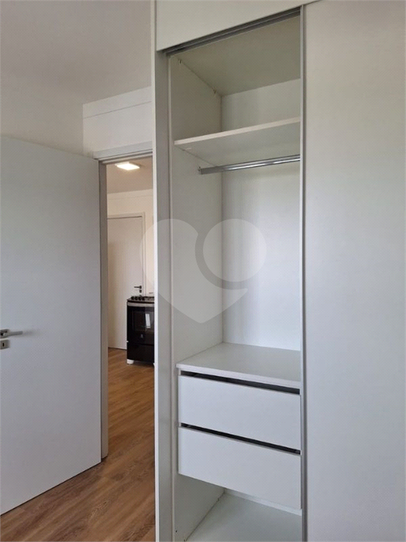 Apartamento para alugar com 2 quartos, 35m² - Foto 12