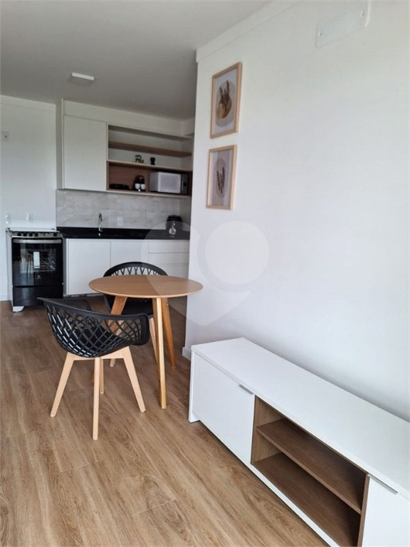 Apartamento para alugar com 2 quartos, 35m² - Foto 4