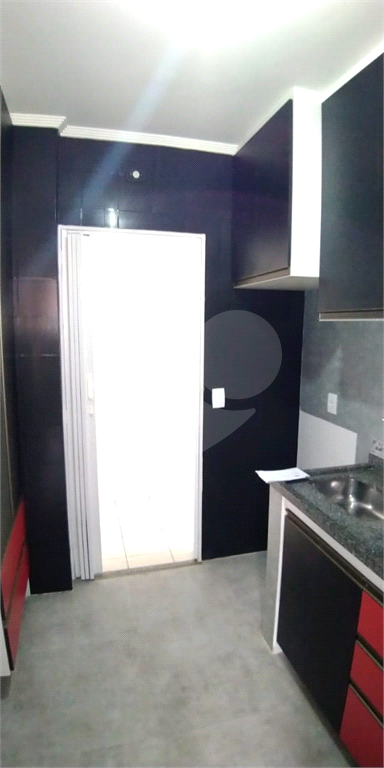 Apartamento à venda com 3 quartos, 64m² - Foto 3