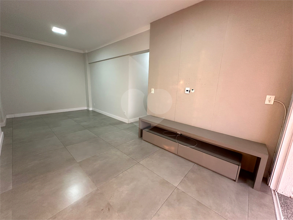 Apartamento à venda com 3 quartos, 89m² - Foto 7