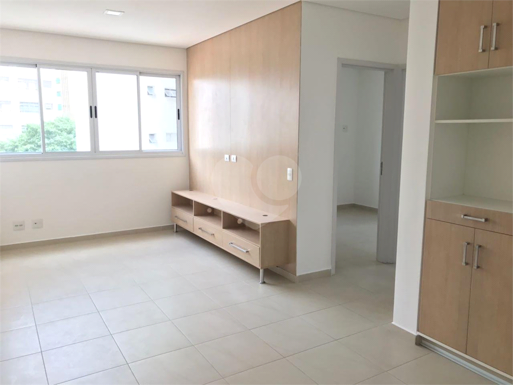 APARTAMENTO em SANTA CECÍLIA
