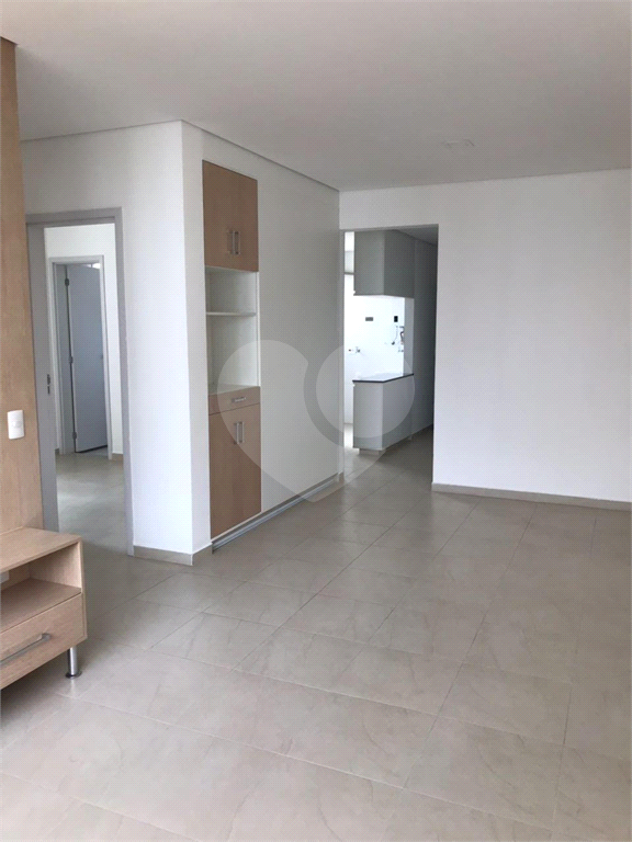 APARTAMENTO em SANTA CECÍLIA