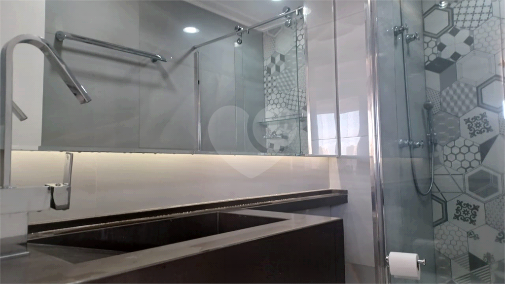 Apto Novo 3 dormit , 1 suite , Sala  com Sacada ,Cozinha -Lavanderia  1 vg- 400 mt do metro Turucuvi