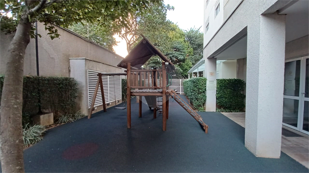 Apto Novo 3 dormit , 1 suite , Sala  com Sacada ,Cozinha -Lavanderia  1 vg- 400 mt do metro Turucuvi