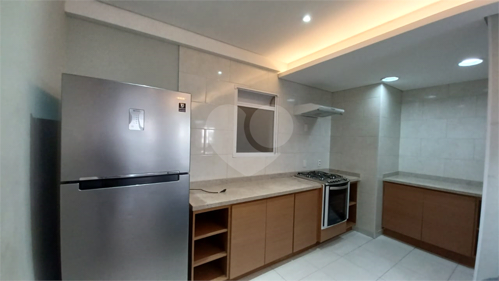 Apto Novo 3 dormit , 1 suite , Sala  com Sacada ,Cozinha -Lavanderia  1 vg- 400 mt do metro Turucuvi