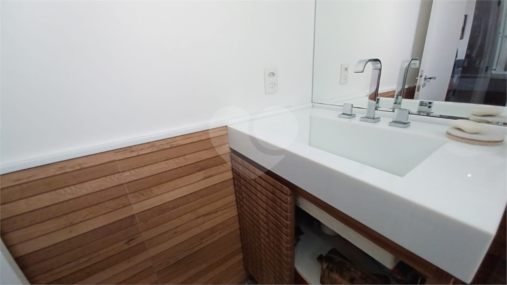 Apto Novo 3 dormit , 1 suite , Sala  com Sacada ,Cozinha -Lavanderia  1 vg- 400 mt do metro Turucuvi