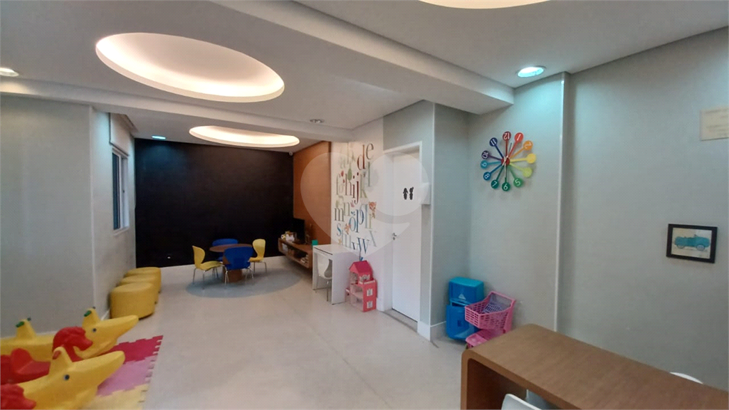 Apto Novo 3 dormit , 1 suite , Sala  com Sacada ,Cozinha -Lavanderia  1 vg- 400 mt do metro Turucuvi