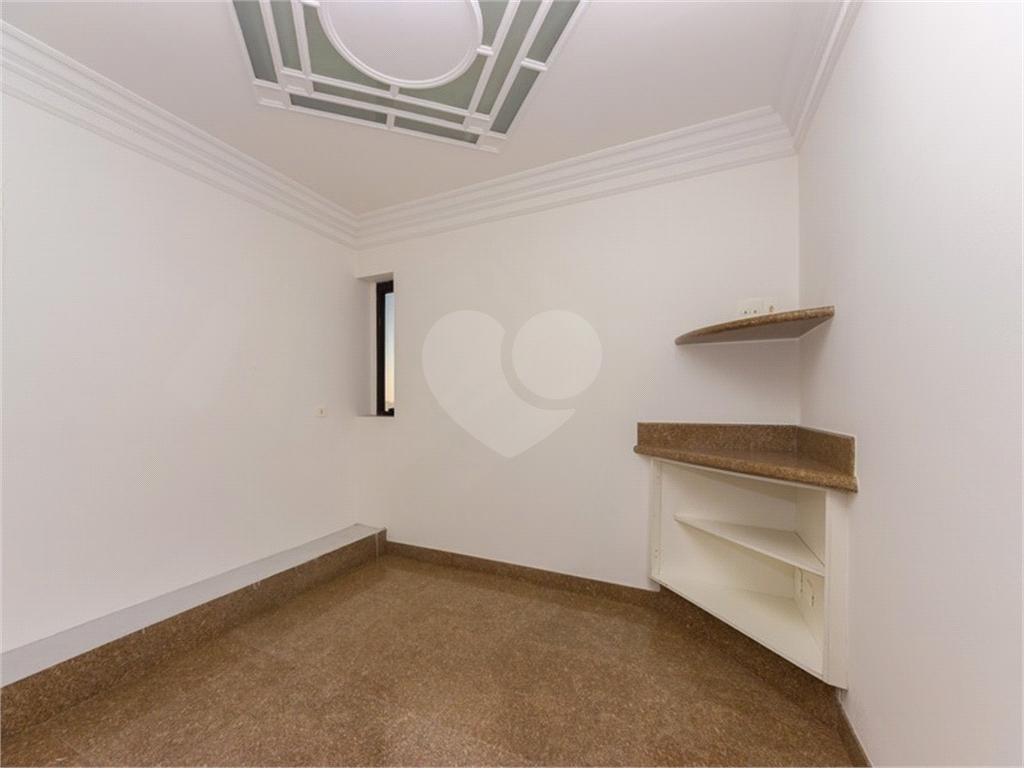 APARTAMENTO COM 4 SUÍTES E 4 VAGAS QUADRA DE TÊNIS À VENDA NA SAÚDE