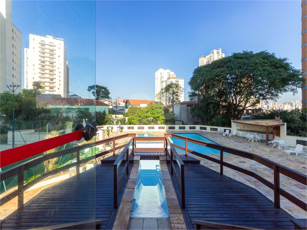 APARTAMENTO COM 4 SUÍTES E 4 VAGAS QUADRA DE TÊNIS À VENDA NA SAÚDE