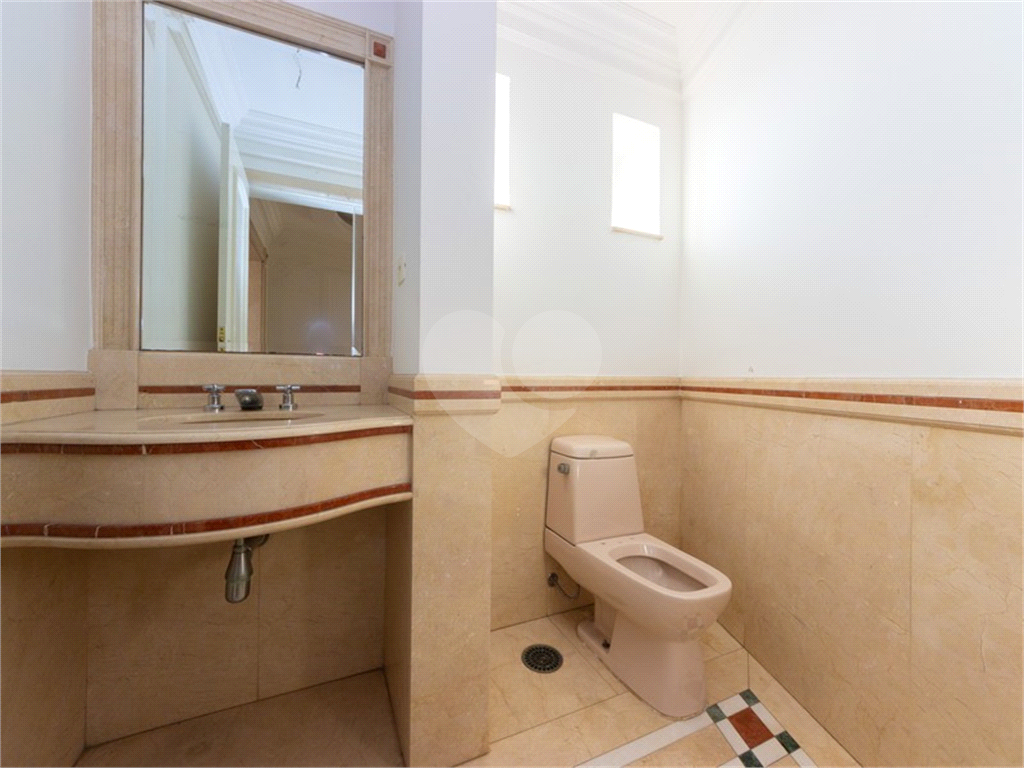 APARTAMENTO COM 4 SUÍTES E 4 VAGAS QUADRA DE TÊNIS À VENDA NA SAÚDE