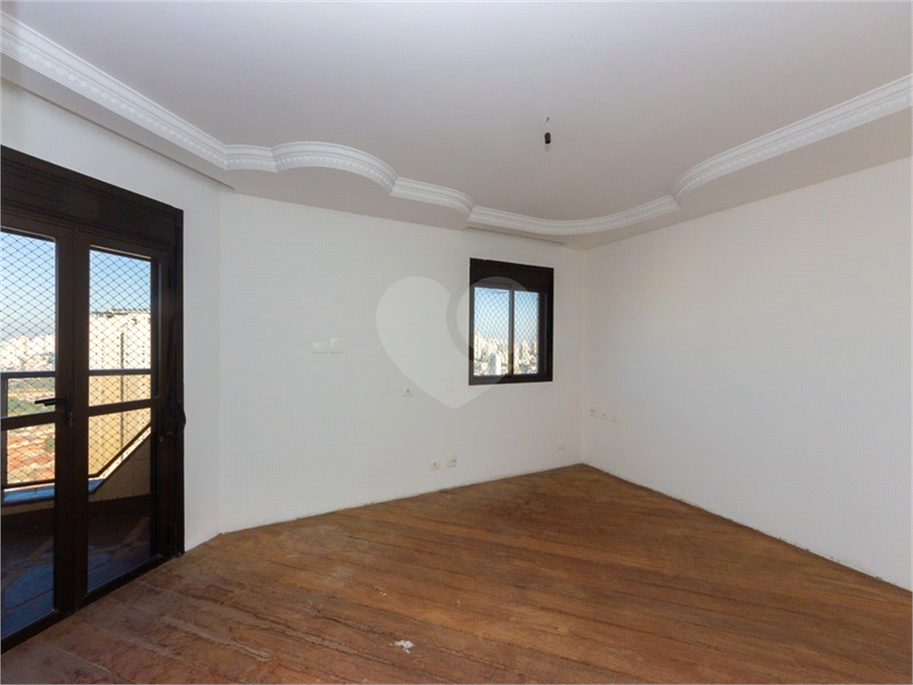 APARTAMENTO COM 4 SUÍTES E 4 VAGAS QUADRA DE TÊNIS À VENDA NA SAÚDE