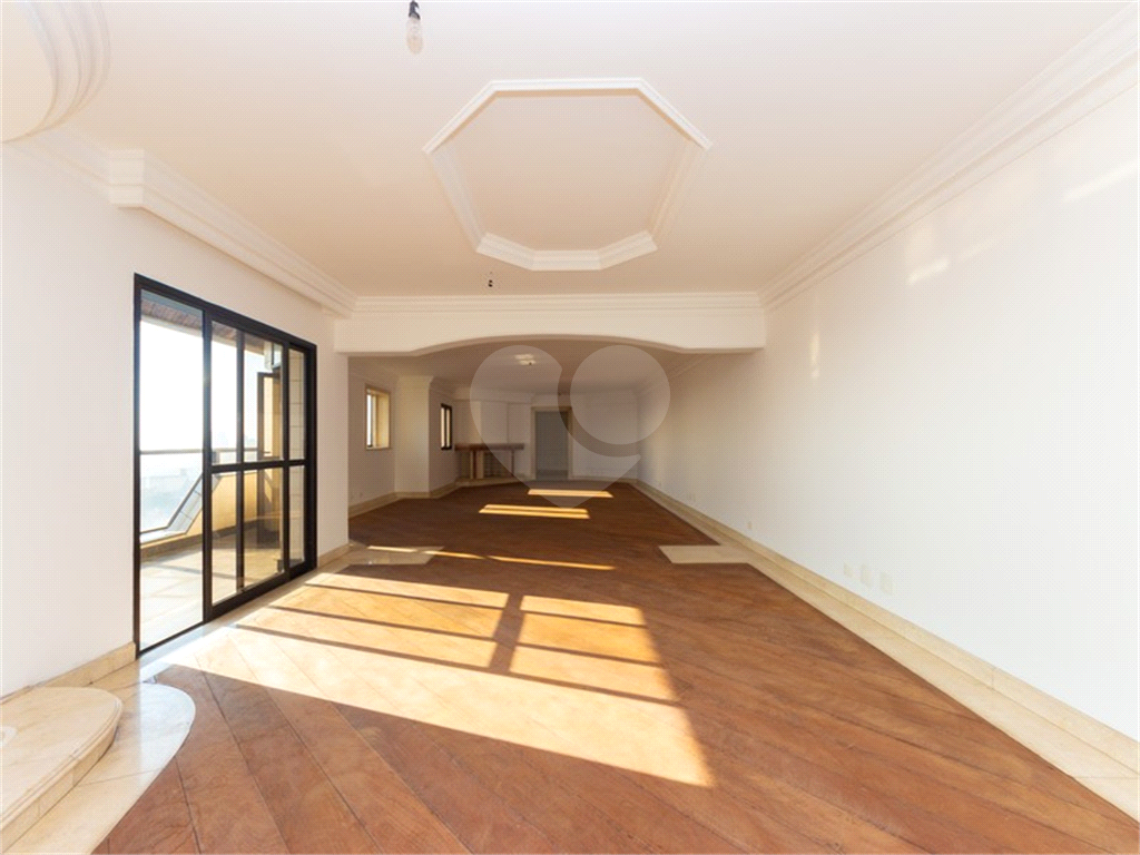 APARTAMENTO COM 4 SUÍTES E 4 VAGAS QUADRA DE TÊNIS À VENDA NA SAÚDE