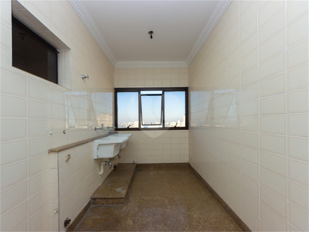 APARTAMENTO COM 4 SUÍTES E 4 VAGAS QUADRA DE TÊNIS À VENDA NA SAÚDE