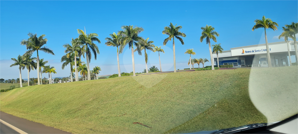 CONDOMÍNIO em RIVIERA DE SANTA CRISTINA II
