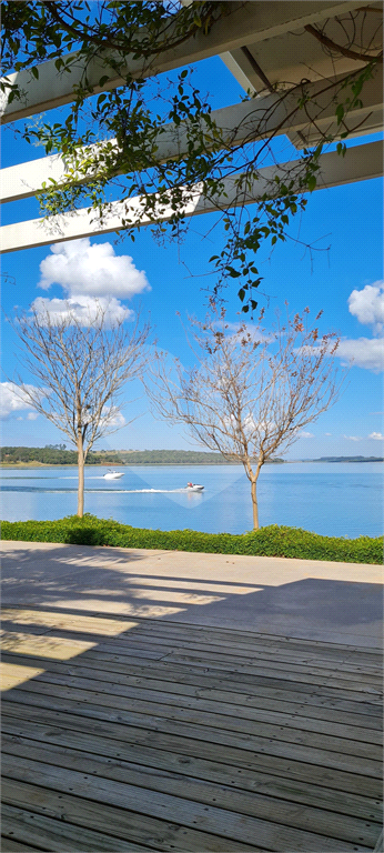 CONDOMÍNIO em RIVIERA DE SANTA CRISTINA II