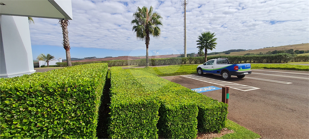 CONDOMÍNIO em RIVIERA DE SANTA CRISTINA II