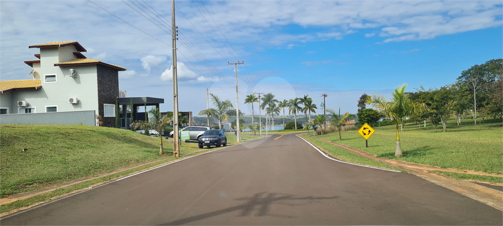 CONDOMÍNIO em RIVIERA DE SANTA CRISTINA II