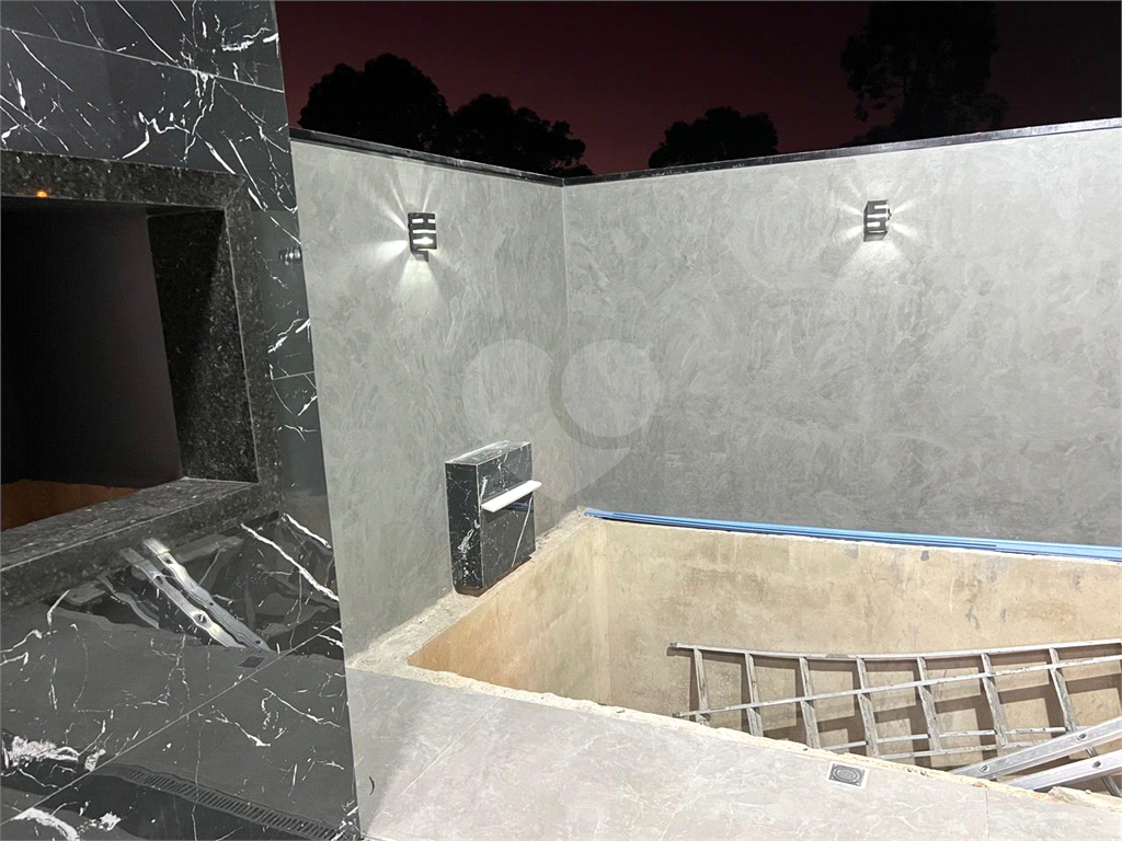 CONDOMÍNIO em CONDOMÍNIO RESIDENCIAL VILLAGE