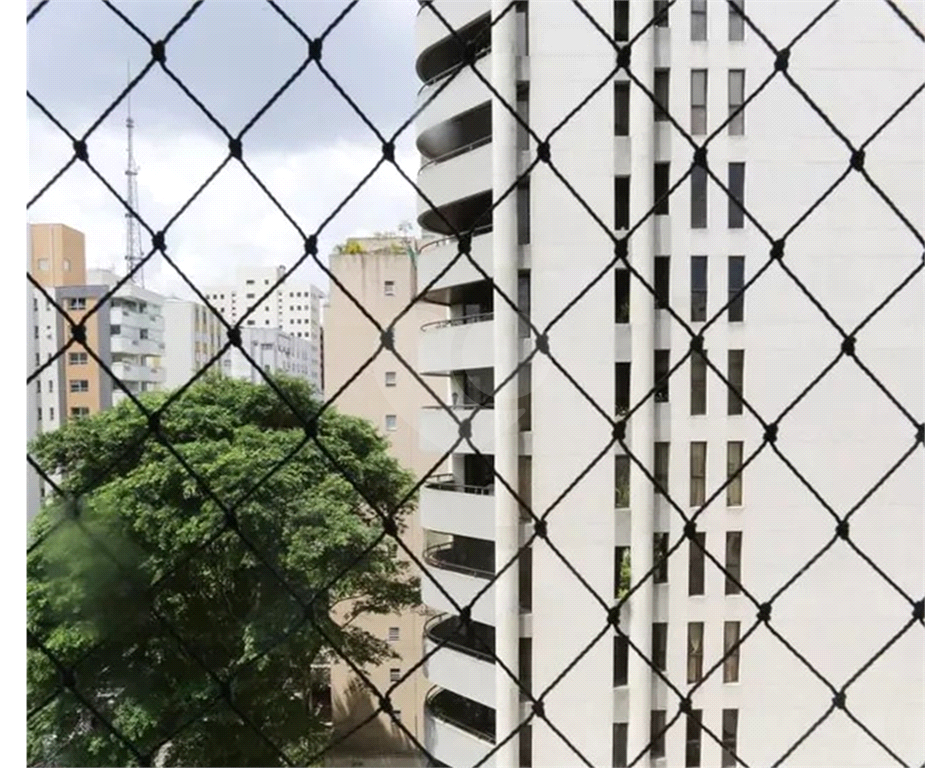 PARAÍSO - 157 M² - 3 DORMS COM 1 VAGA 