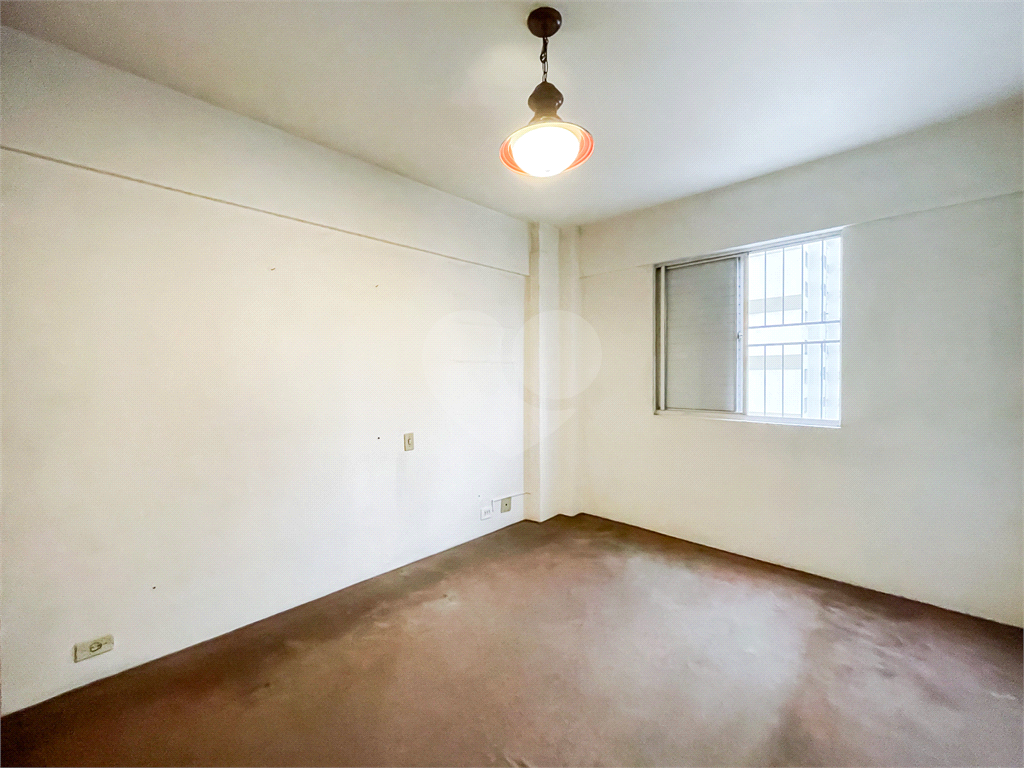 Apartamento - Pinheiros - 2 Quartos / Dormitórios - 2 Vagas - Venda / Compra