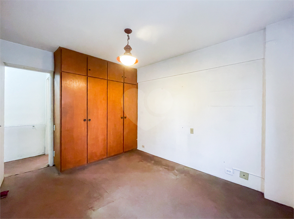 Apartamento - Pinheiros - 2 Quartos / Dormitórios - 2 Vagas - Venda / Compra