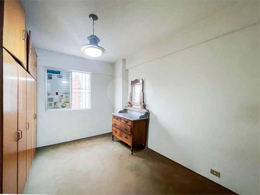 Apartamento - Pinheiros - 2 Quartos / Dormitórios - 2 Vagas - Venda / Compra