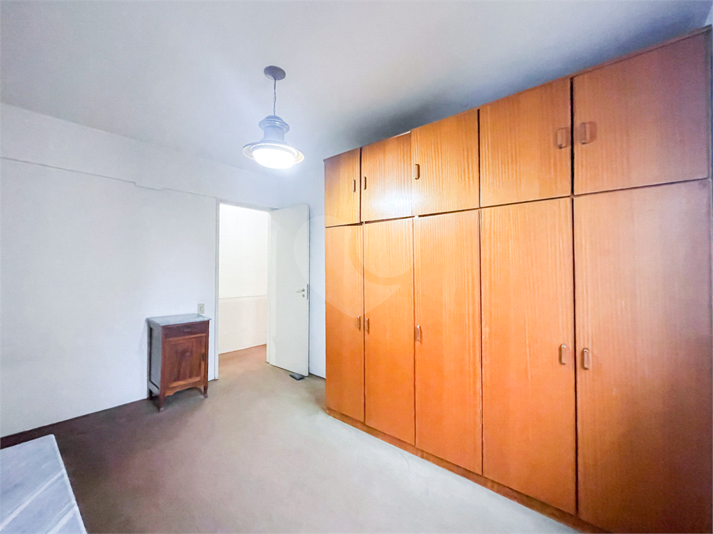 Apartamento - Pinheiros - 2 Quartos / Dormitórios - 2 Vagas - Venda / Compra