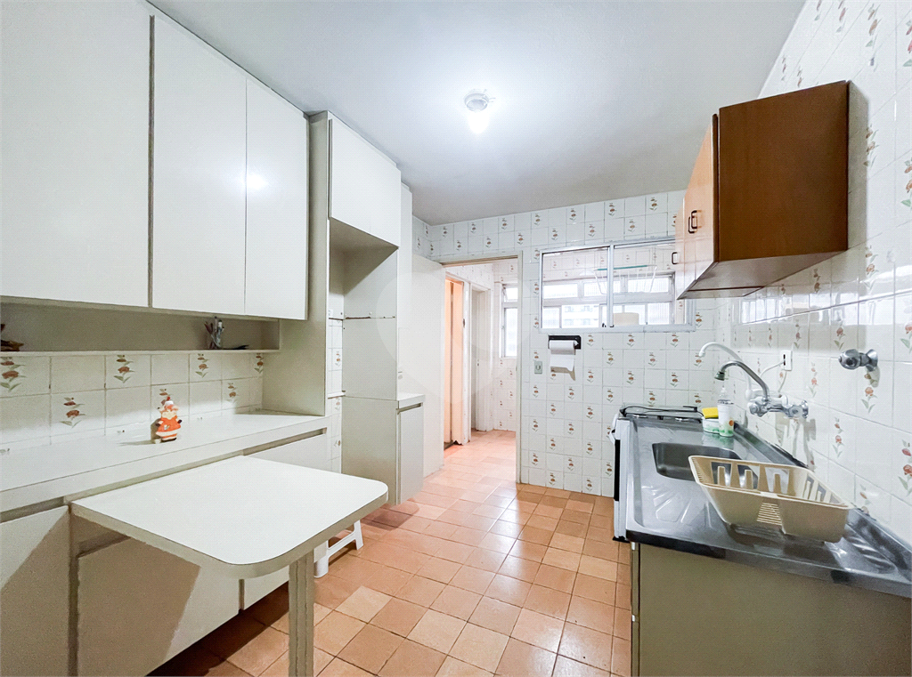 Apartamento - Pinheiros - 2 Quartos / Dormitórios - 2 Vagas - Venda / Compra