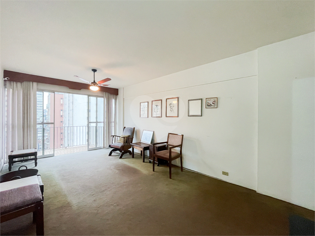 Apartamento - Pinheiros - 2 Quartos / Dormitórios - 2 Vagas - Venda / Compra