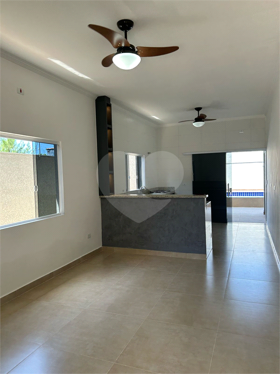 Casa à venda com 3 quartos, 148m² - Foto 11