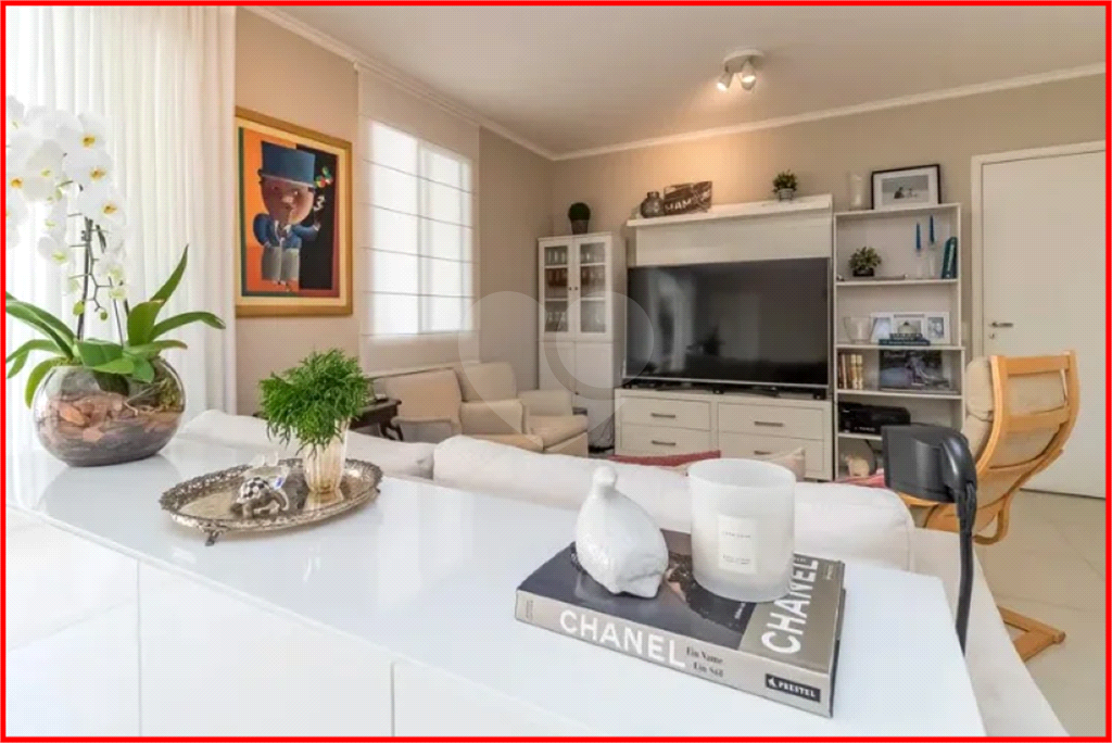 APARTAMENTO em MORUMBI