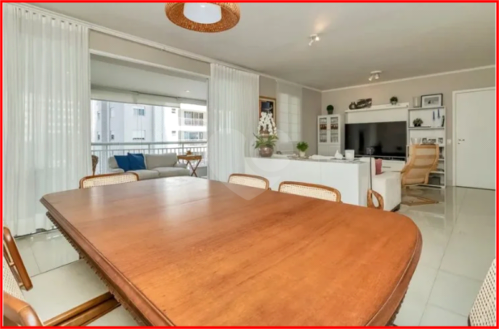 APARTAMENTO em MORUMBI